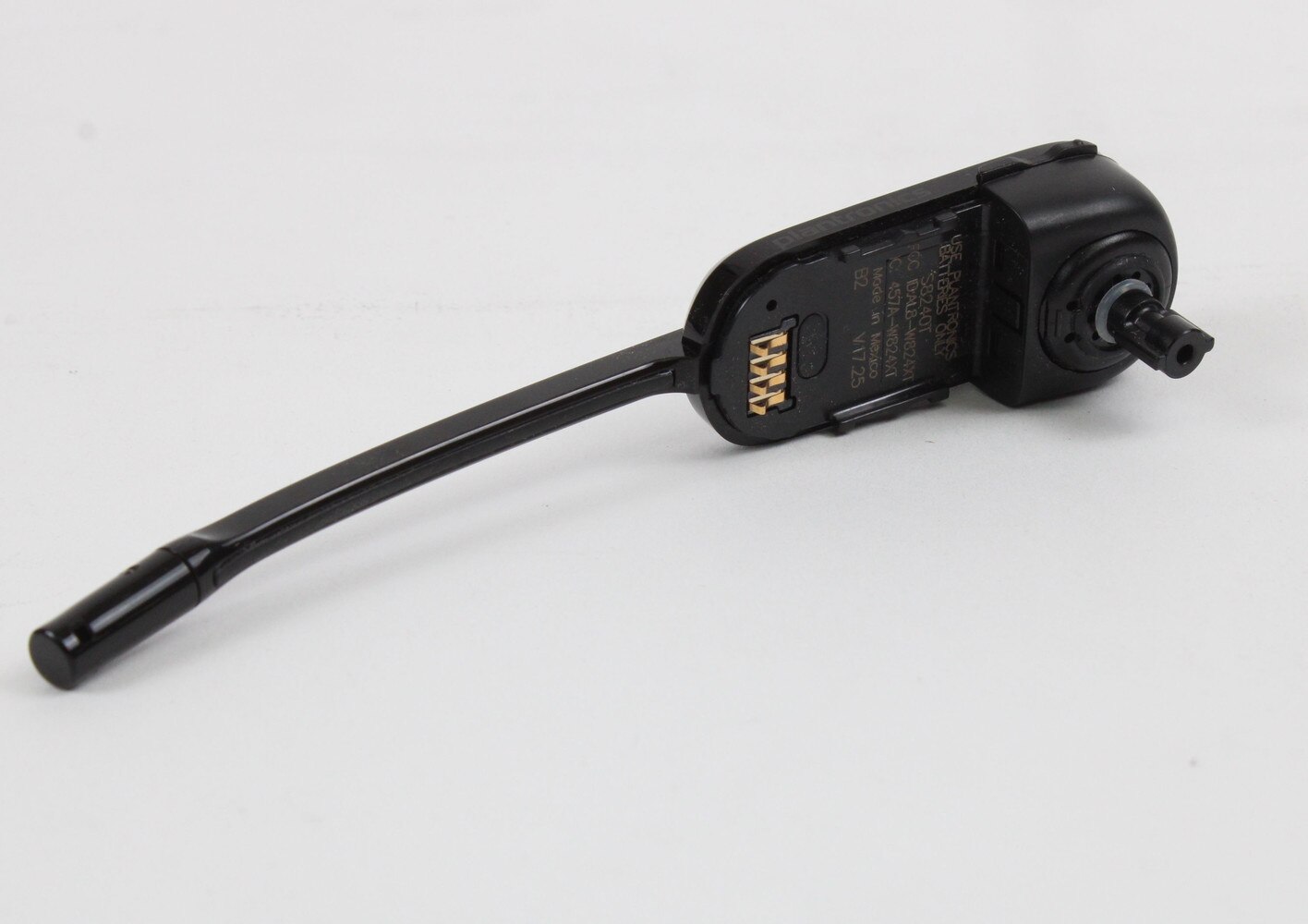 Plantronics Savi 8240 UC Wireless DECT Headset (211200-01) | Like New 7