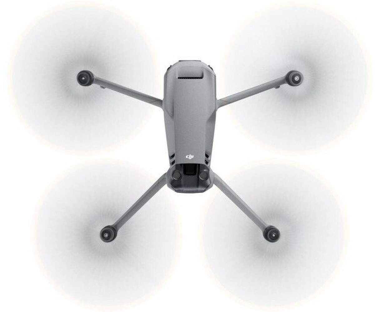 DJI Mavic 3 Fly More Combo (DJIMAVIC3FMC) New 6