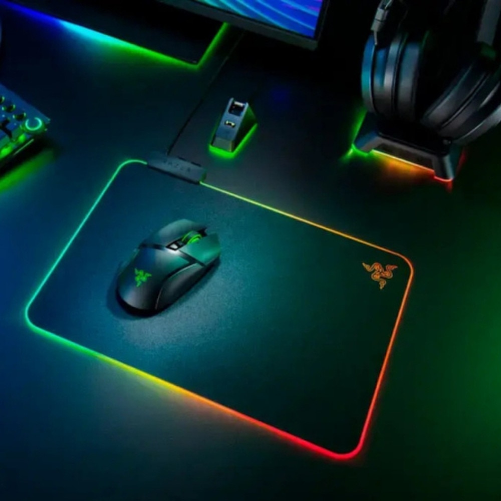 Razer Basilisk Ultimate Wireless Gaming Mouse w/ Charging Dock (RZ01-03170100-R3U1) | Like New 7